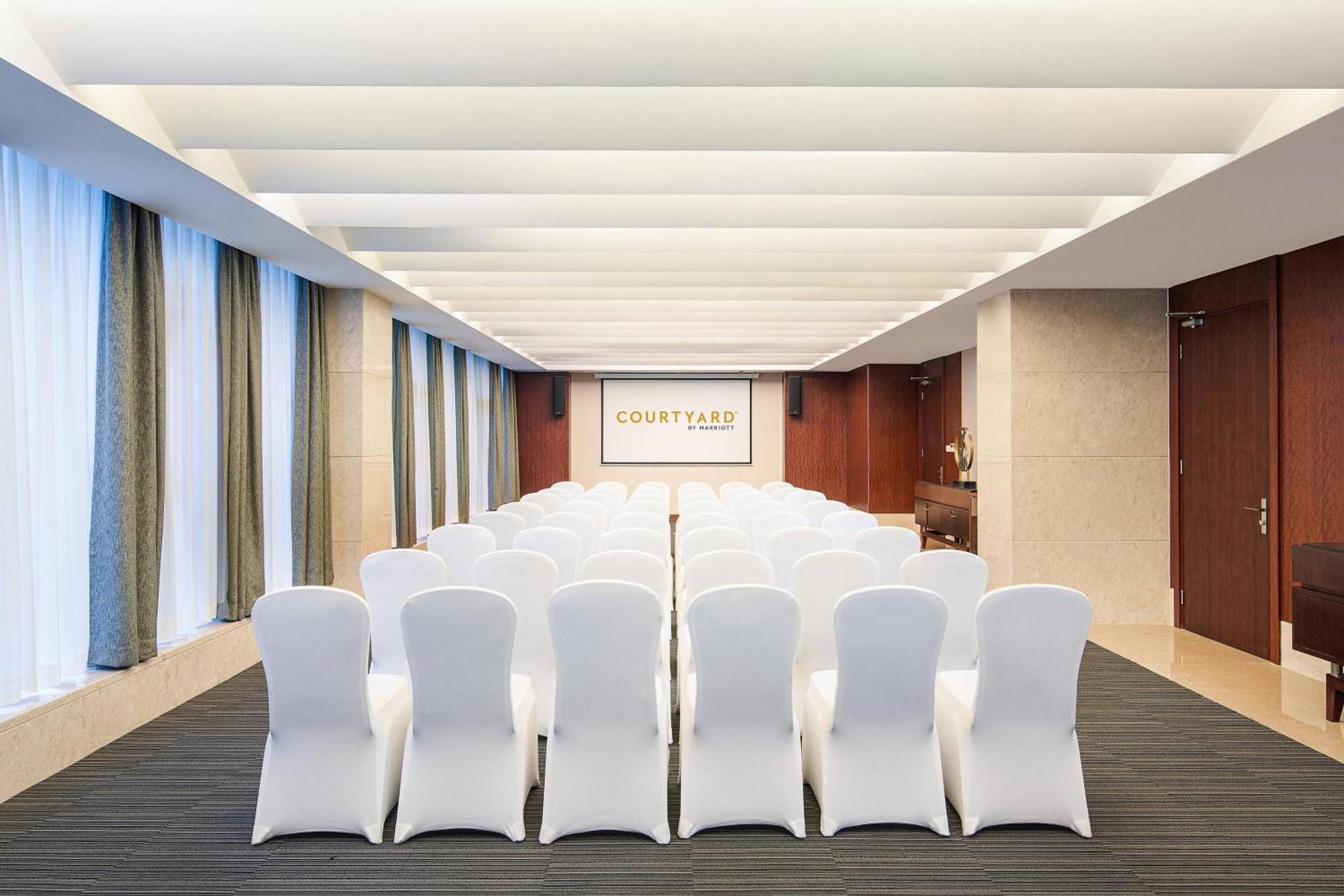 คอร์ตยาร์ด บาย แมริออท อู๋ซี ลีหู เลค Hotel ภายนอก รูปภาพ