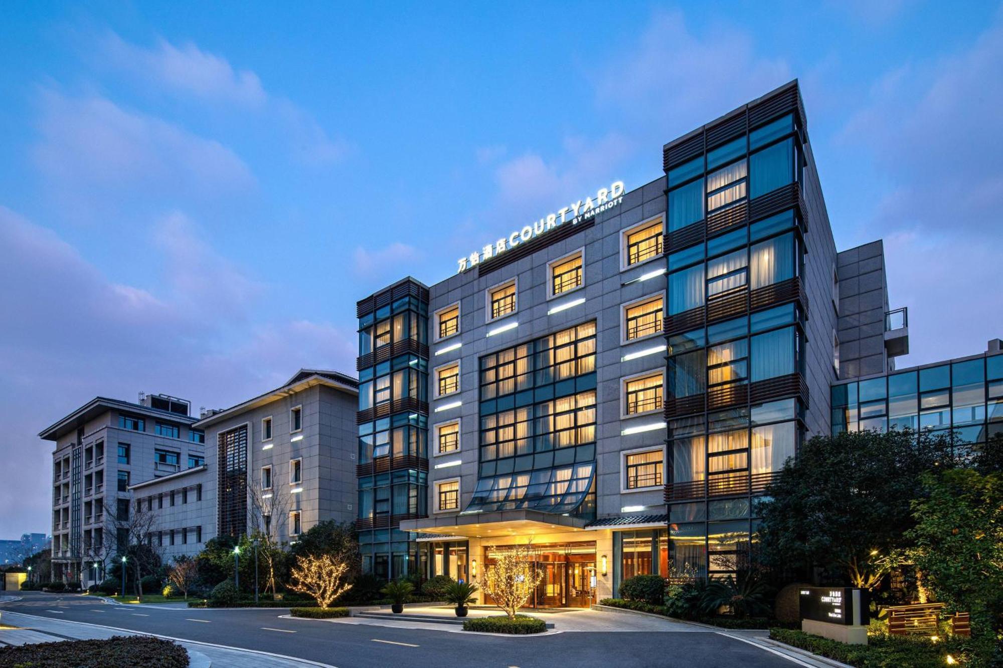 คอร์ตยาร์ด บาย แมริออท อู๋ซี ลีหู เลค Hotel ภายนอก รูปภาพ