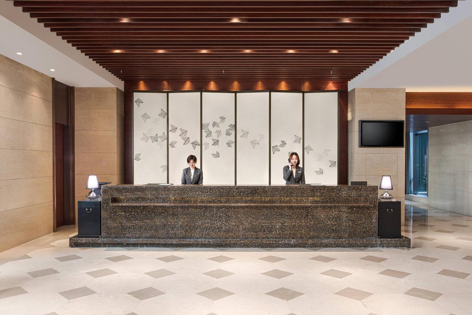 คอร์ตยาร์ด บาย แมริออท อู๋ซี ลีหู เลค Hotel ภายนอก รูปภาพ